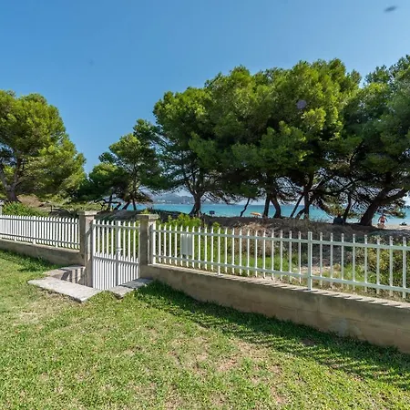 Apartment Countess Attic 2-3, Sun Of The Bay Vidalba 3, At *